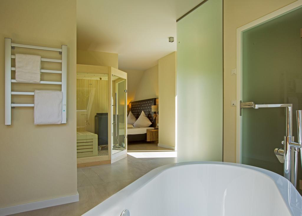 Landhotel Weihermuehle Thaleischweiler-Froschen 객실 사진