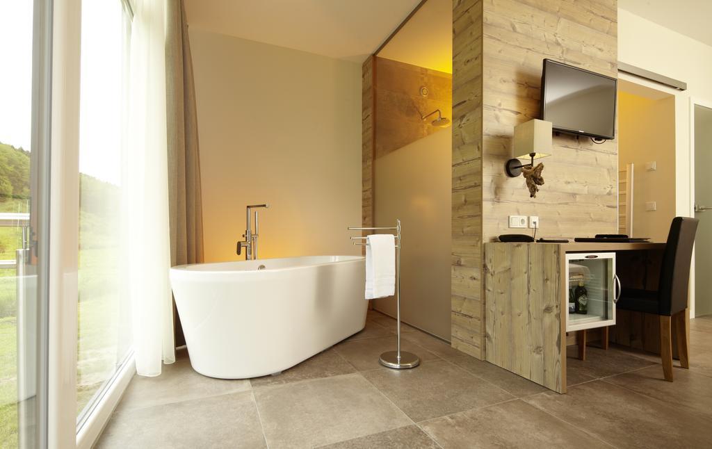 Landhotel Weihermuehle Thaleischweiler-Froschen 외부 사진